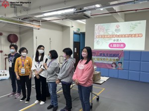 1提名人進行拉票