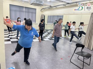 家長練習動態伸展1