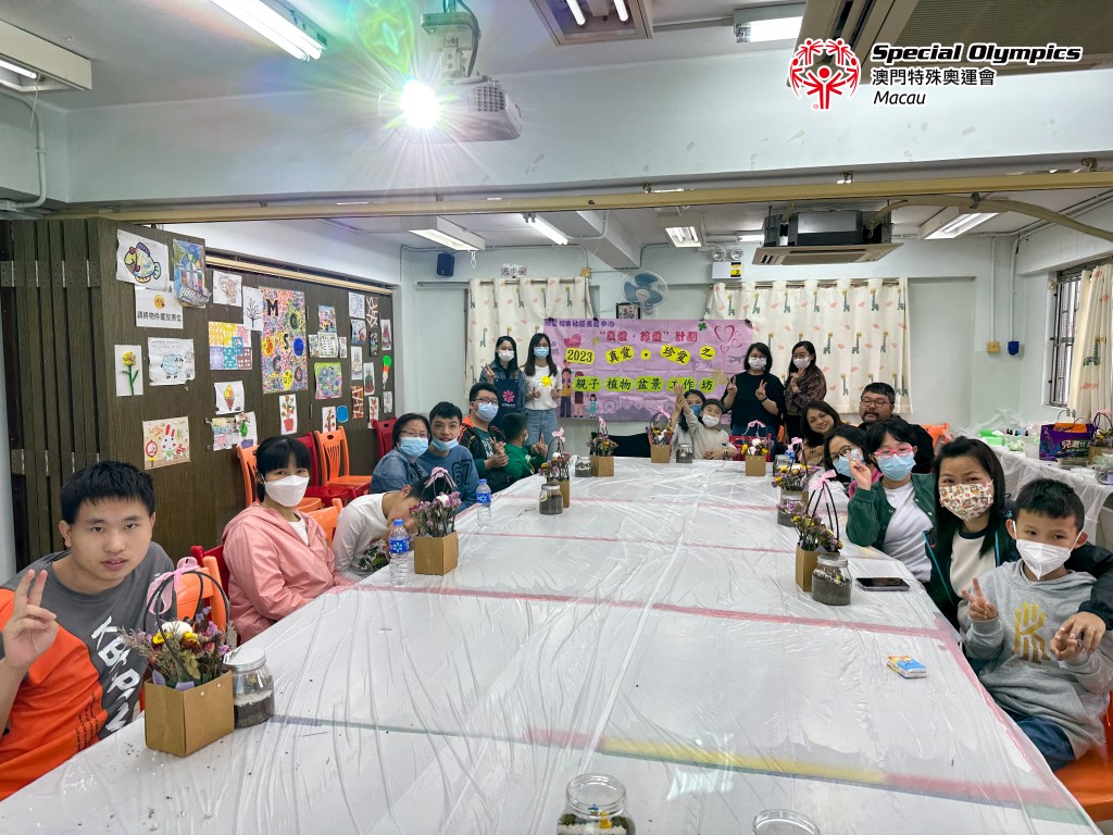 f5aae40294785664079f1e6891d7ef0