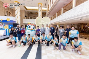 參與表演賽運動員與銀河義工大合照